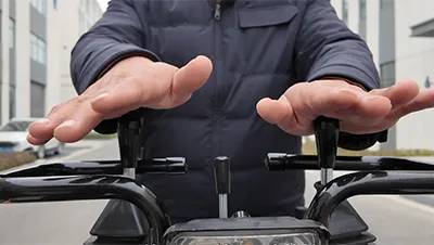Minicargadora sobre ruedas S360
