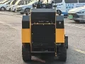 Minicargadora sobre ruedas S750